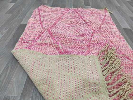 Alfombra bereber rosa de 1,6/2,5 m – Ahrend, Wool (photo 7 of 8)