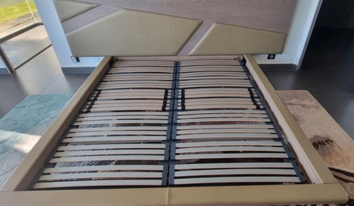 Roche Bobois - Trackbed 180x200 (met 2 lattenbodems)