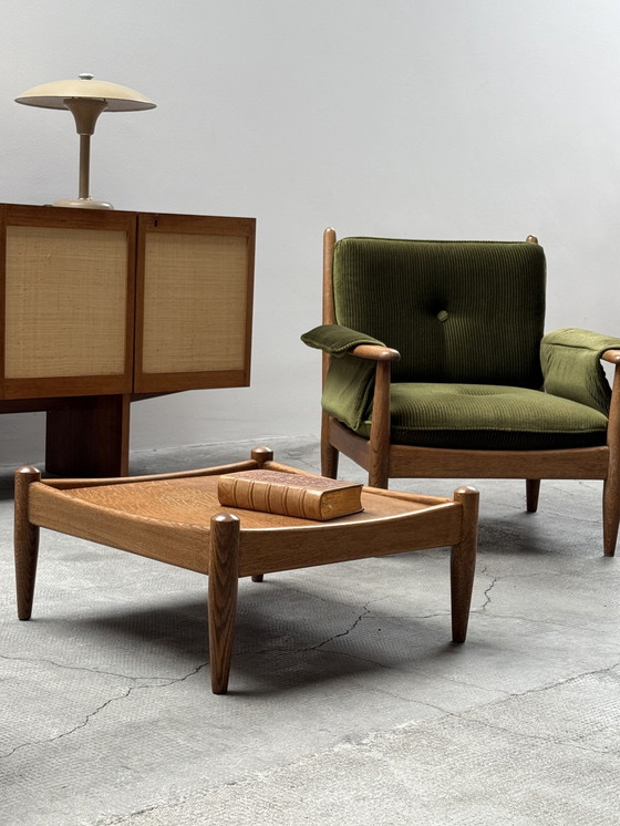 Image 1 of Lot de 2 fauteuils Wilhelm Knoll accoudoirs chêne bois massif velours vert, Allemagne années 1960