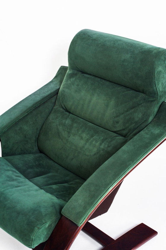 Fauteuil vintage en Alcantara. Åke Fribyter pour Nelo Möbel. Suède. Années 1990. – Wood (photo 8 of 11)