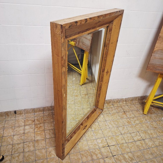 Image 1 of Miroir ancien / Cadre en bois incrusté