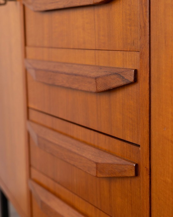 Image 1 of Vintage teakhouten dressoir uit de jaren 60 met wandmontagesysteem, Italiaans design.