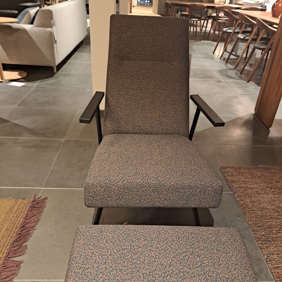 Image 1 of Fauteuil Cloak Shell avec repose-pieds