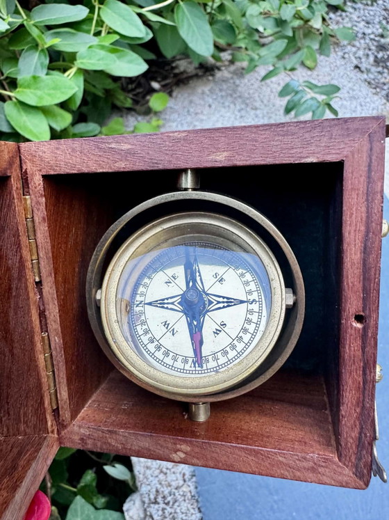 Vintage Marine Compass – Decorative Objects, Wood (photo 3 of 8)