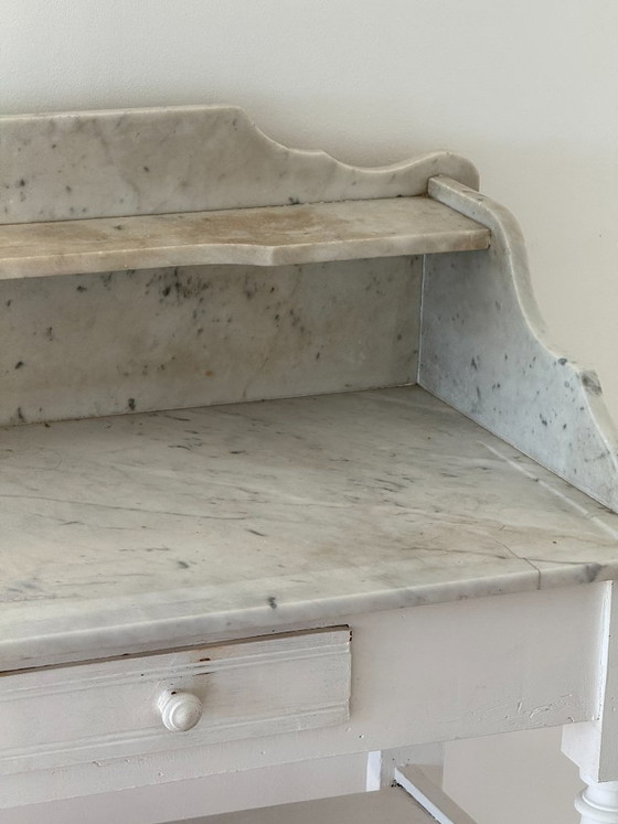 Image 1 of Toeletta vintage in legno e marmo in stile shabby chic