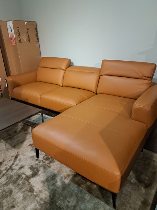 Zürich Sofa ist Estoril Leder mit Liegeeinheit von Boconcept