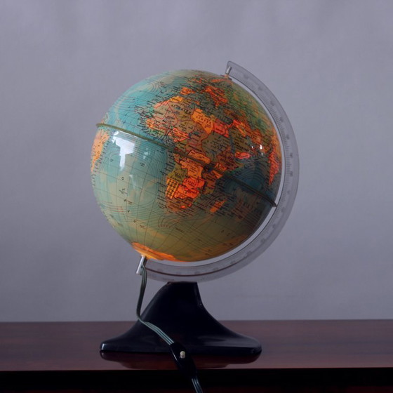 Image 1 of Verlichtende Vintage Plastic Globe, Tsjecho-Slowakije 1960