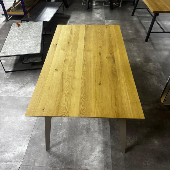 Image 1 of V2009 - 3