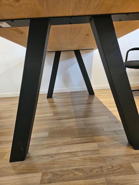 Image 1 of dining table boostam oak/metal 200 cm