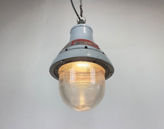 Image 1 of Lámpara industrial gris a prueba de explosiones de Crouse-Hinds, década de 1970