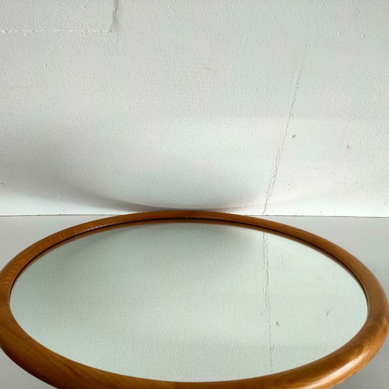 Image 1 of Vintage-Spiegel aus Holz im skandinavischen Stil aus den 1960er Jahren (rund)