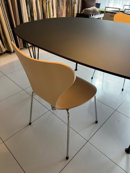 Juego de 2 sillas mariposa de Fritz Hansen