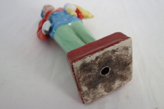 Image 1 of Estatua femenina de porcelana china con forma de galleta - Revolución Cultural n.° 8