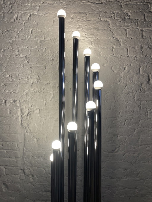 Lampe à tuyau d'orgue Reggiani du milieu du siècle, chrome