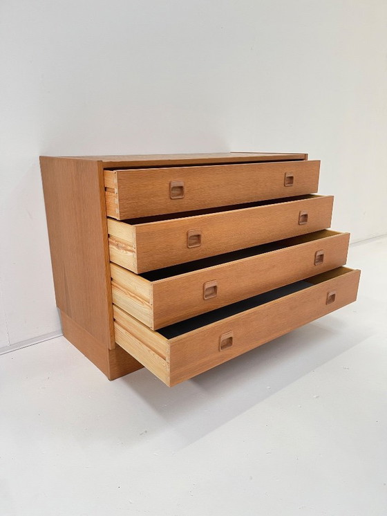 Image 1 of Commode vintage au design danois par Poul Hundevad