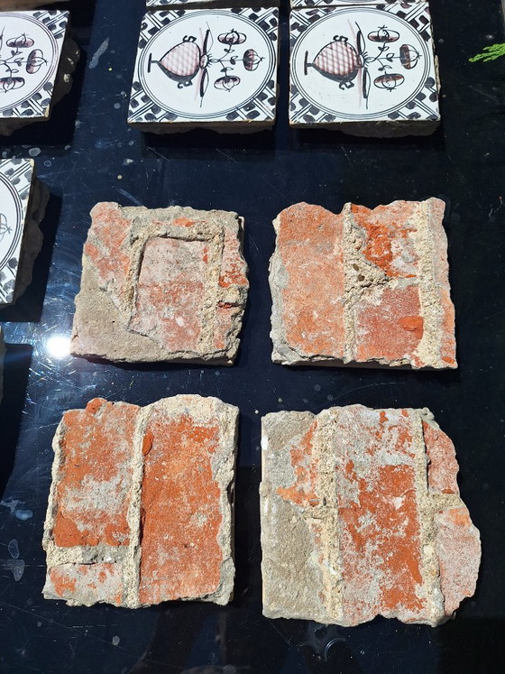 Image 1 of Manganese tiles