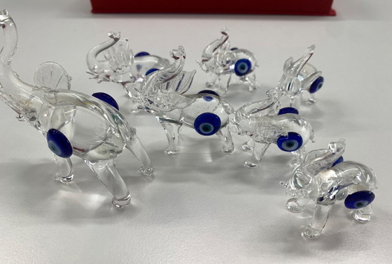 Image 1 of Famiglia di elefanti dagli occhi azzurri in confezione regalo