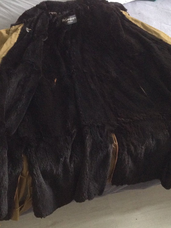 Image 1 of Cappotto lungo in doppia pelliccia di Yves Saint Laurent