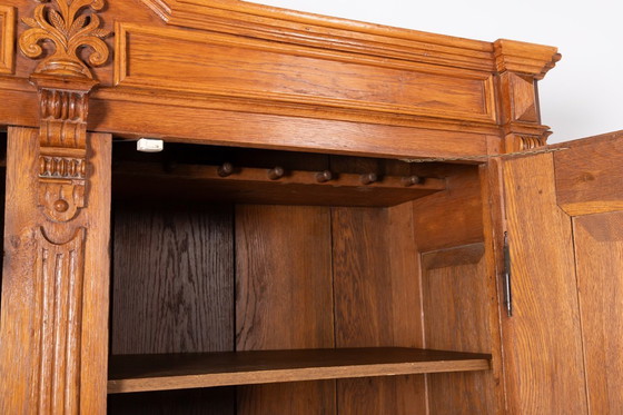 Image 1 of Vintage eikenhouten kast