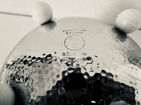 Image 1 of Een vintage "Ever-Hot" theeset, geproduceerd door Perry, Bevan en Co. (PBB). 