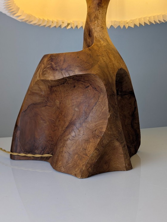 Image 1 of Lampada da tavolo organica moderna in legno d'ulivo intagliato, stile scultoreo, anni '70