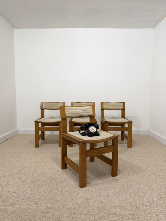 4 Vintage massief iepenhouten eetkamerstoelen jaren 70 – Wood (photo 2 of 12)