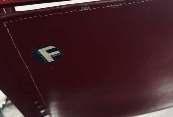 Image 1 of Poltrona vintage Wassily di Marcel Breuer per Fasem, in pelle rosso bordeaux.