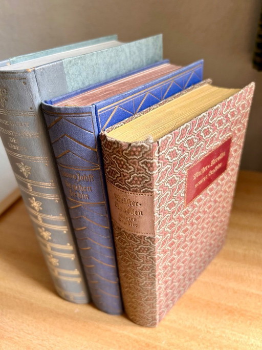 Bookends