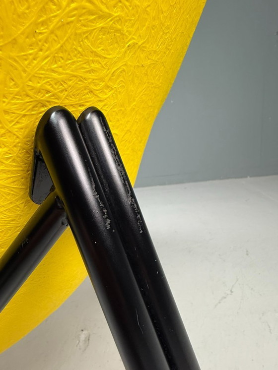 Image 1 of Fauteuil lounge trépied en fibre de verre jaune Ed Merat, France, 1956