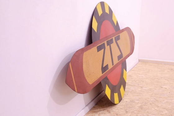 Enorme insegna pubblicitaria in latta degli anni '80 con le lettere ZTS – Decorazioni murali, Metallo (photo 5 of 8)