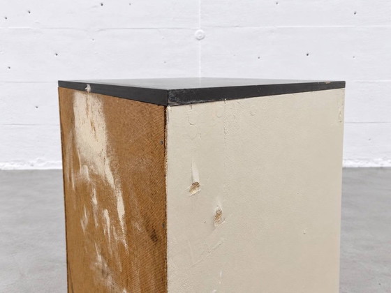 Cassettiera vintage bianco crema con piano scuro – Cassettiere, Wood (photo 11 of 13)