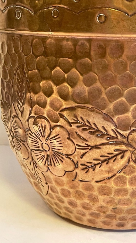 Image 1 of Großer antiker Blumentopf