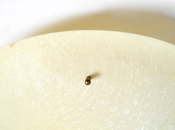 Image 1 of Äußerst seltene große runde Mid Century Modern Deckenleuchte aus Fiberglas | Ø 55 cm | Ø 21.65"