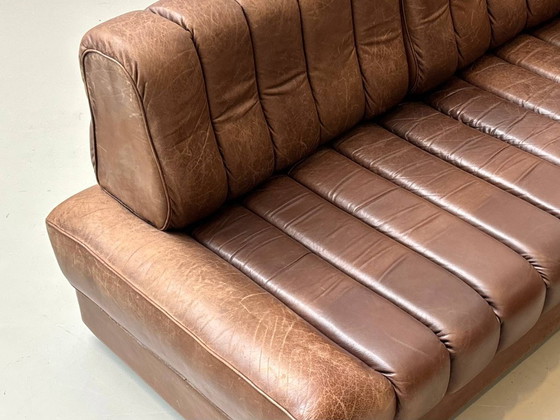 Image 1 of Sofá cama DS-85, un modelo emblemático de De Sede, color marrón coñac, Suiza, década de 1960.