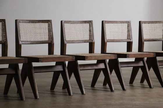Set van 8 Pierre Jeanneret PJ-SI-25-A armloze stoelen, Chandigarh, 1958 – Eetkamerstoelen, Wood (photo 7 of 17)