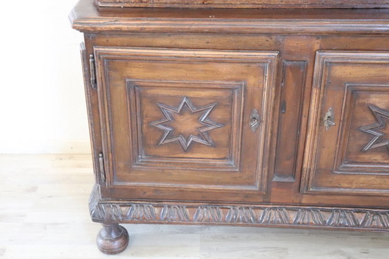 Image 1 of Antique Buffet in Solid Walnut, Italy 17th Century