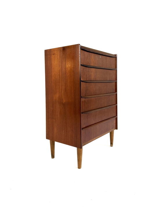 Image 1 of Vintage Danish teak chest of drawers '60