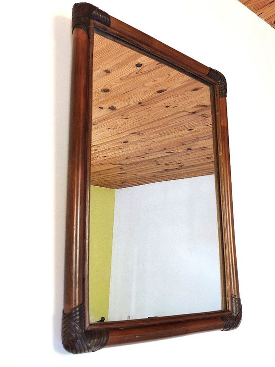 Antieke spiegel gemaakt van bamboe en gevlochten leer. – Leather, Bamboo (photo 8 of 11)