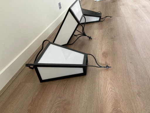 Fraaie  handgesmede plafonniere en 2 wandlampen