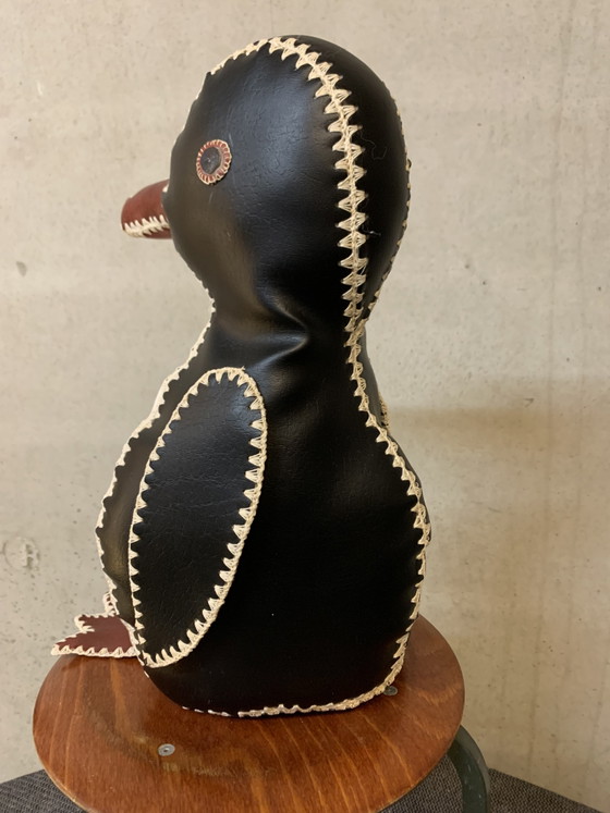 Image 1 of Kunst - nijverheid , Pinguïn, decoratief of als deurstopper. In de stijl van Dimitri  Omersa.