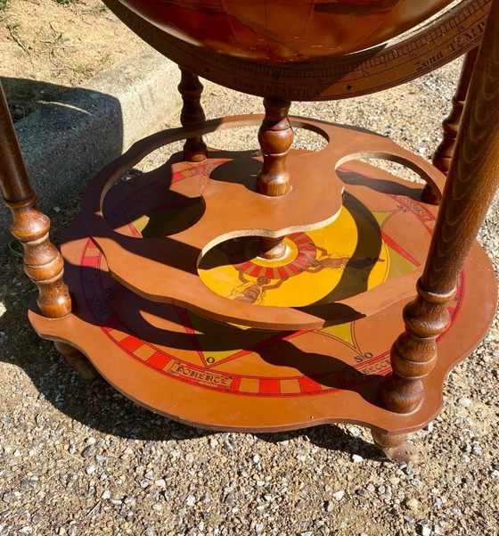 Image 1 of Bar a forma di globo su ruote degli anni '60