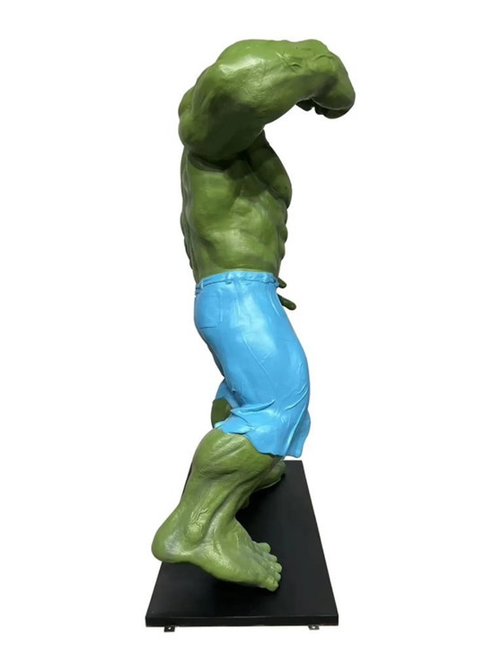 Image 1 of Fiberglas-Skulptur – Comic-Held – Grün