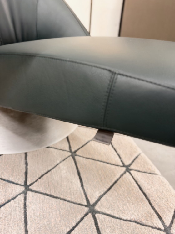Leolux Parabolica Swivel Armchair green leather (photo 6 of 11)