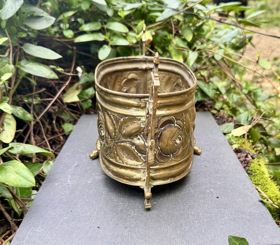 Grand cache pots en laiton Art Déco – Brass, Vintage (photo 5 of 10)
