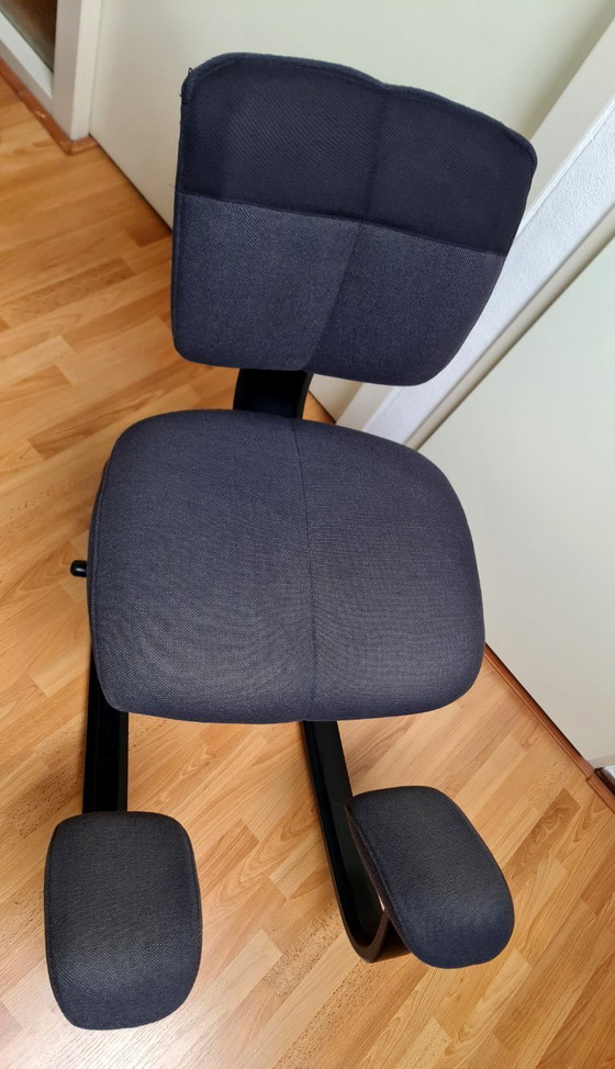 Image 1 of Stokke Varier kniestoel model Opposit antraciet goede staat 