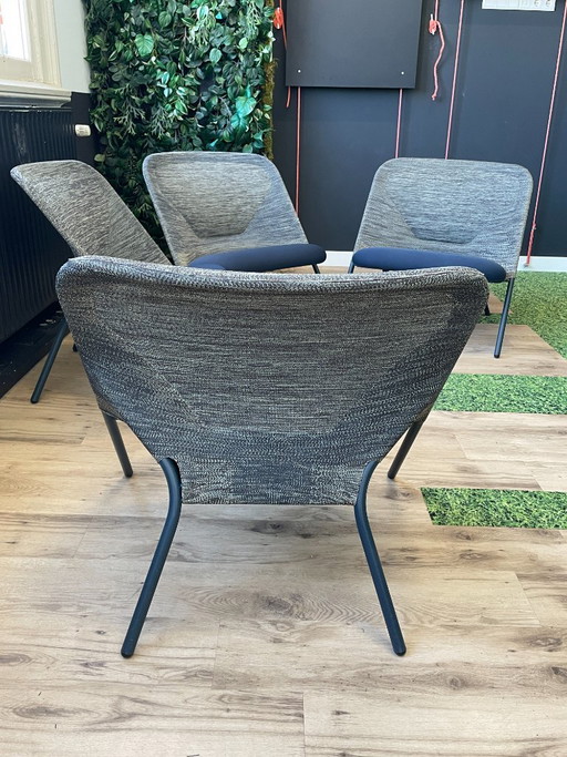 4-row lounge chair by Moooi