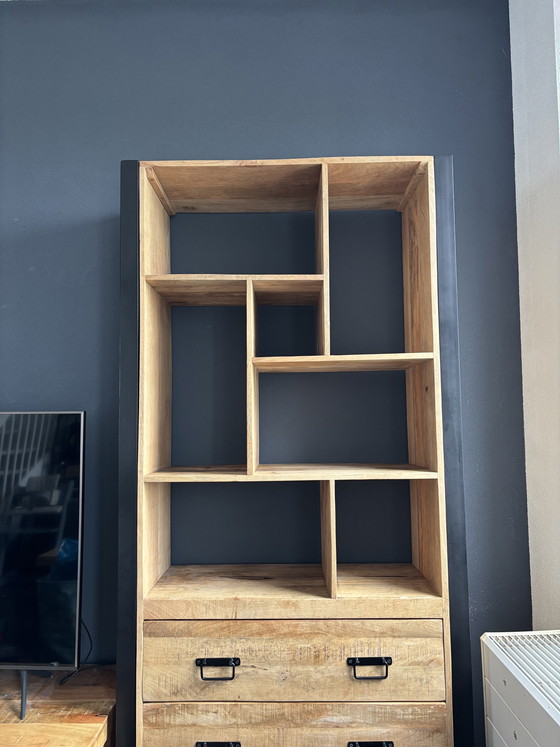 Image 1 of Armario de madera de mango