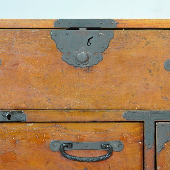 Image 1 of Cómoda japonesa Tansu, circa 1890.