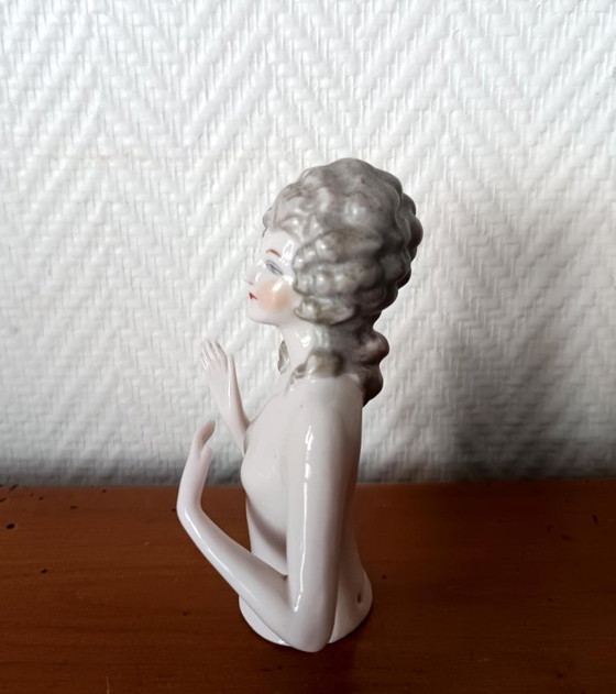 Image 1 of Marie-Antoinette half figurine, German porcelain