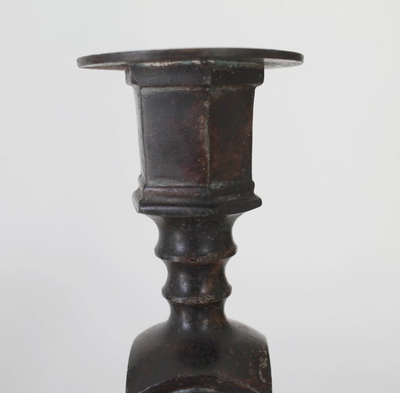 Image 1 of Candelabro antiguo de bronce estilo Luis XVI (siglo XVIII)